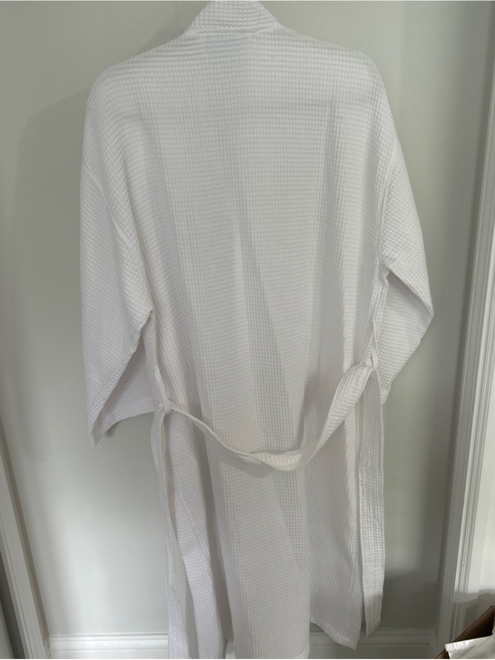Augusta National Masters White Waffle Weave Spa Robe with Embroidered Patch - Picture 8 of 14